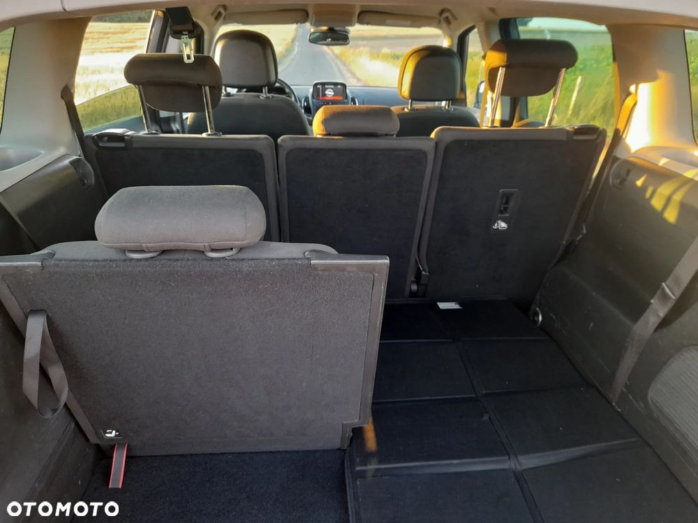 Opel Zafira - 4