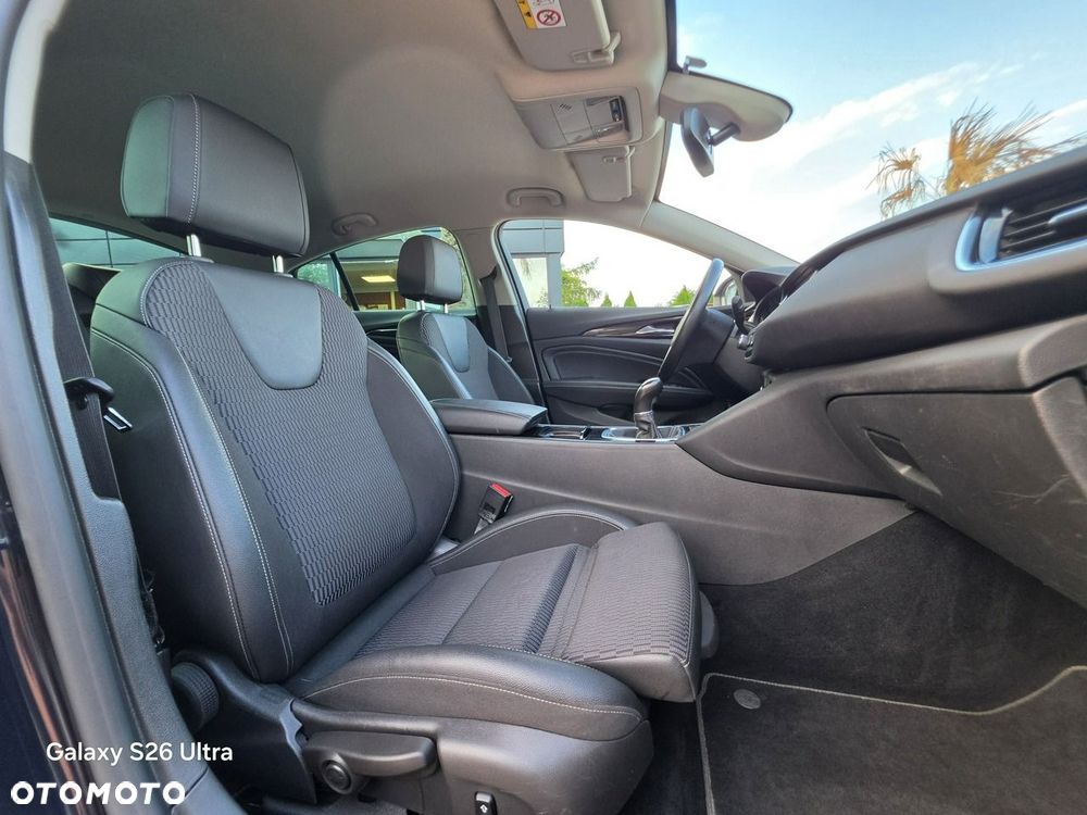 Opel Insignia - 29