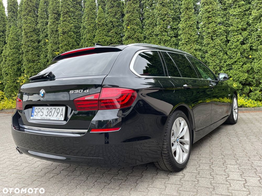 BMW Seria 5 530d xDrive Touring Luxury Line - 13