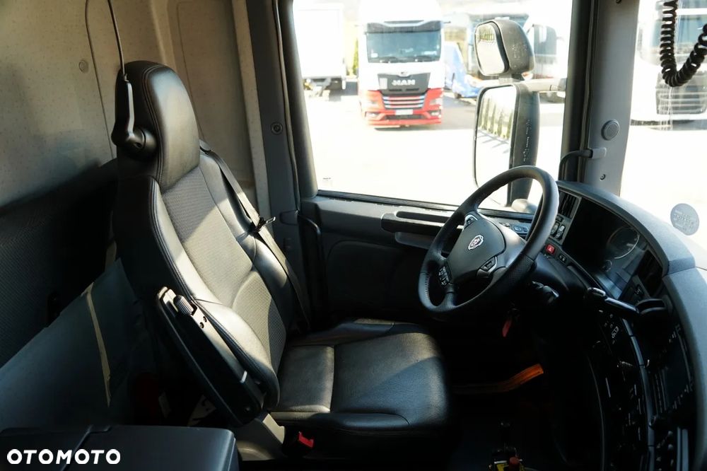 Scania G 490 / 8x4 / WYWROTKA TYLNOZSYPOWA /  HYDROKLAPA / PLANDEKA AUTOMATYCZNA / AUTOMAT / EURO 6 - 29