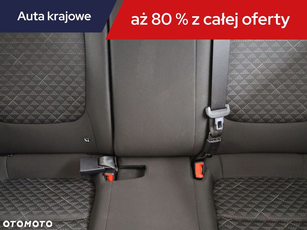 Kia Rio - 12