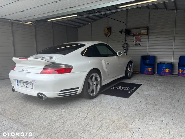 Porsche 911 - 9