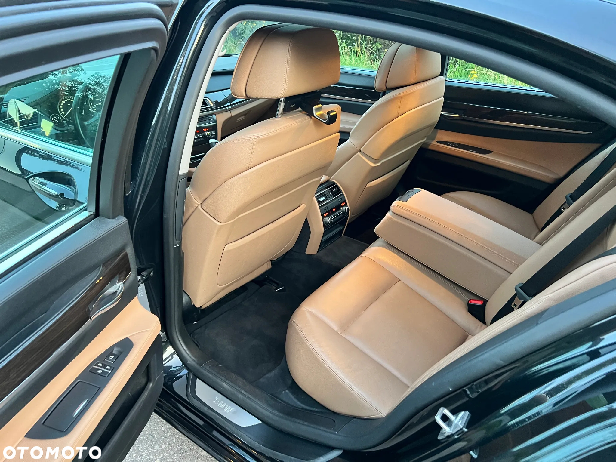 BMW Seria 7 740d xDrive - 13
