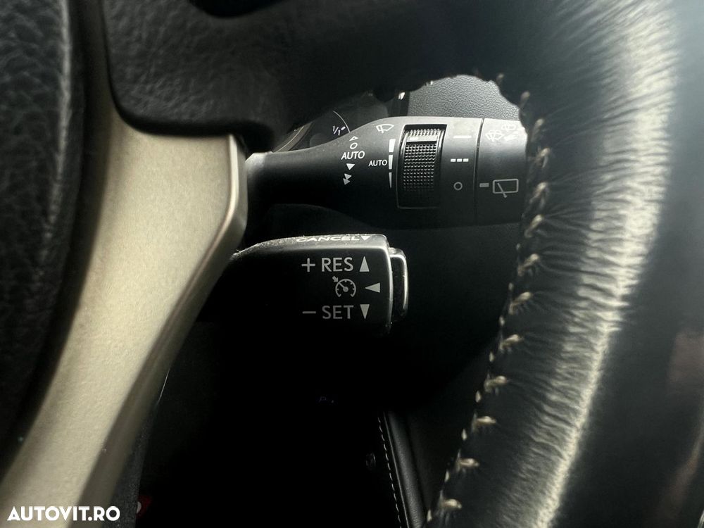Lexus Seria NX - 16