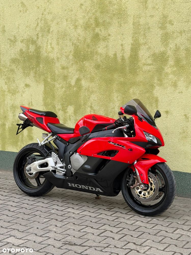 Honda CBR - 1
