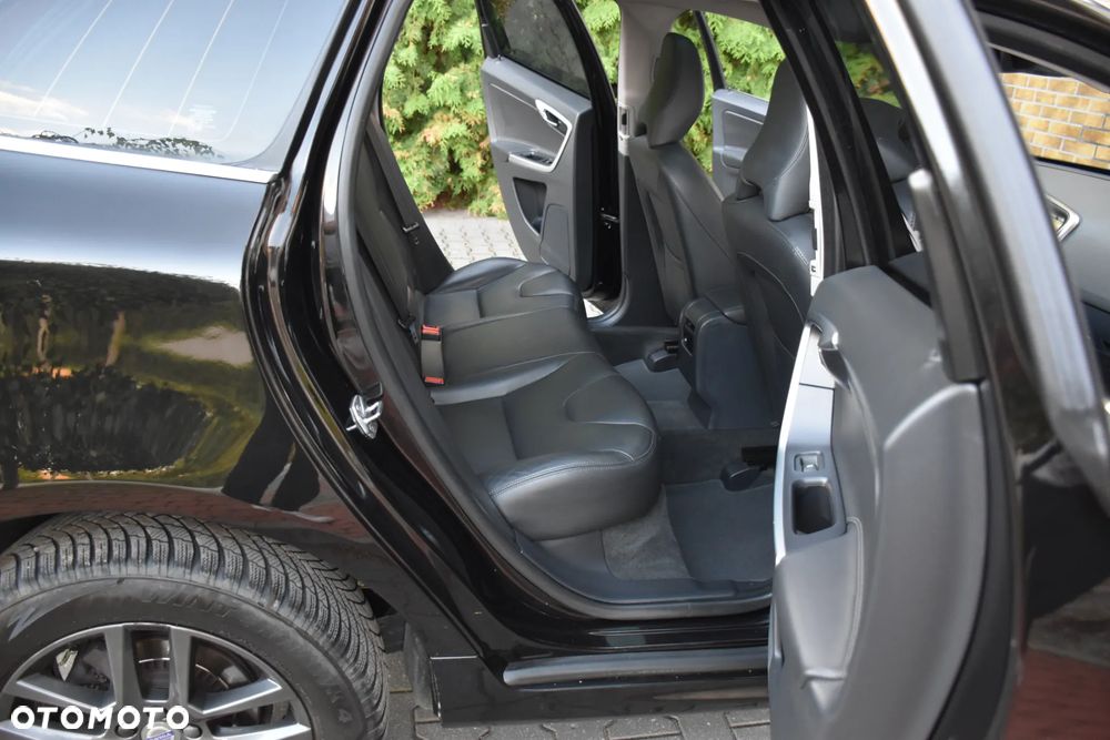 Volvo XC 60 D3 Geartronic Summum - 14