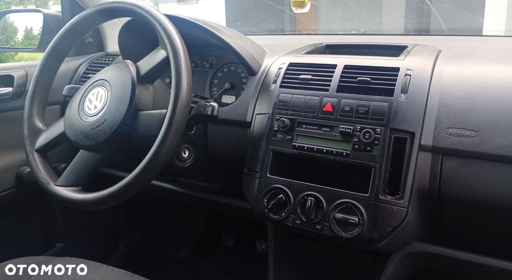Volkswagen Polo - 7