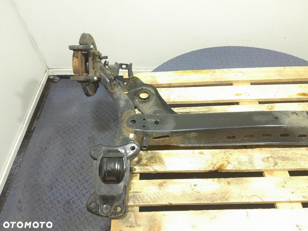 SKODA OCTAVIA III HB 1.4 TSI 140 KM BELKA ZAWIESZENIA TYŁ TYLNA 5Q0501115 - 4