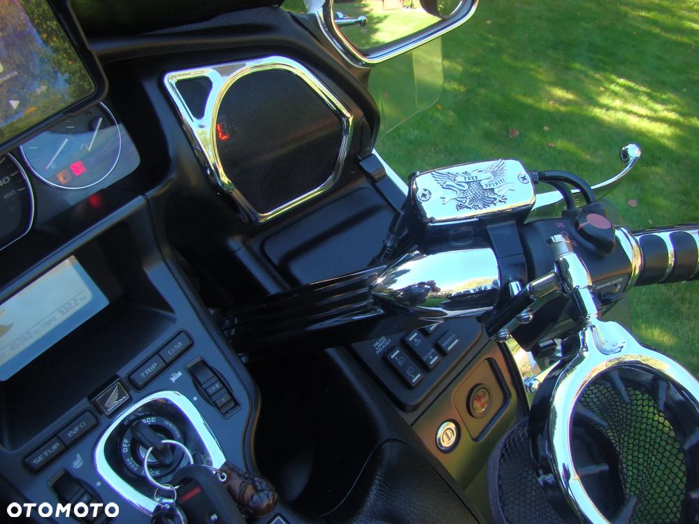 Honda GL - 33