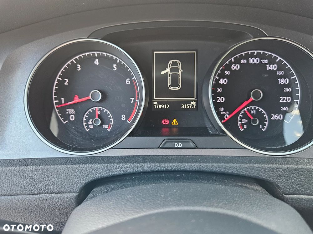Volkswagen Golf 1.2 TSI BMT Comfortline - 18