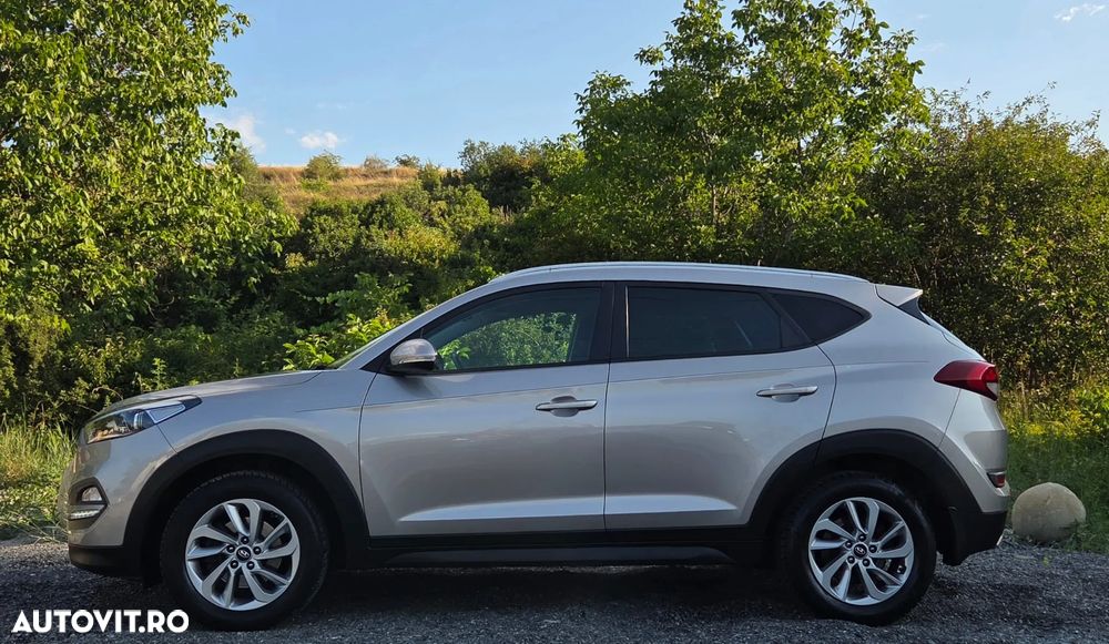 Hyundai Tucson 2.0 CRDI 4WD Automatik Intro Edition - 4