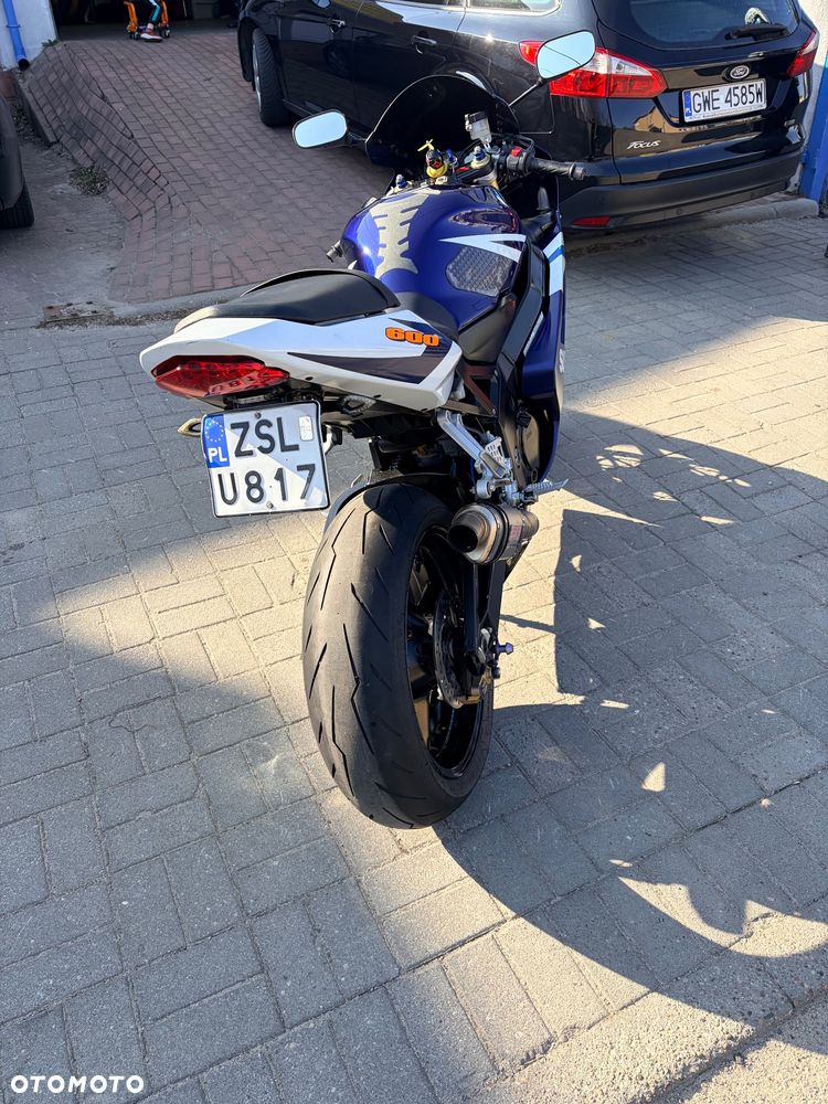 Suzuki GSX-R - 7