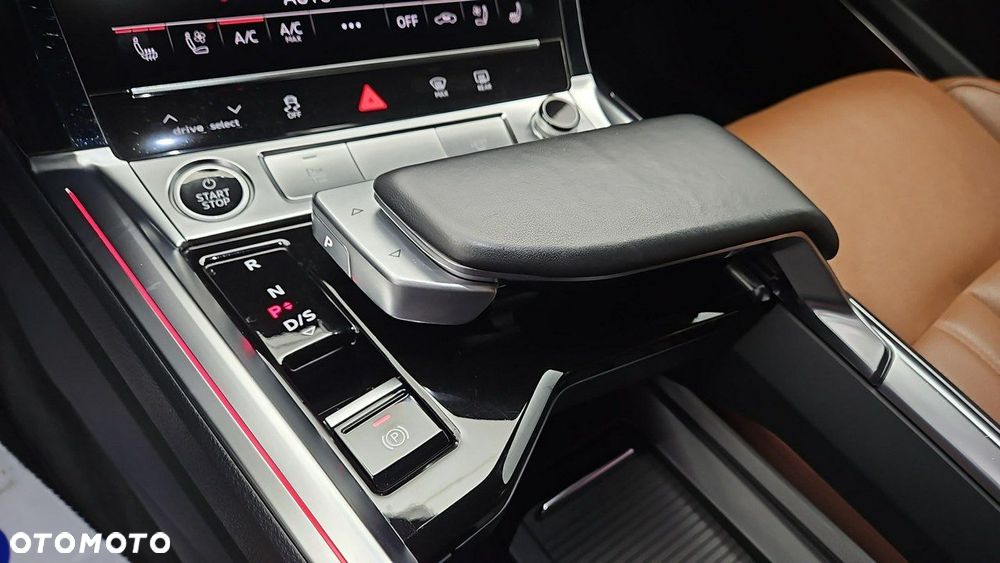 Audi e-tron 55 Quattro - 18