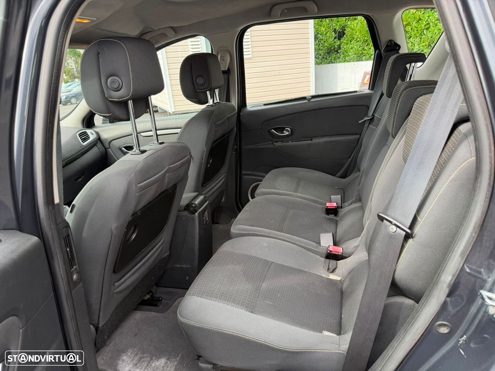 Renault Scénic 1.9 dCi FAP Dynamique - 9