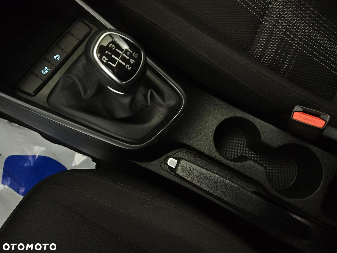 Hyundai i20 - 18