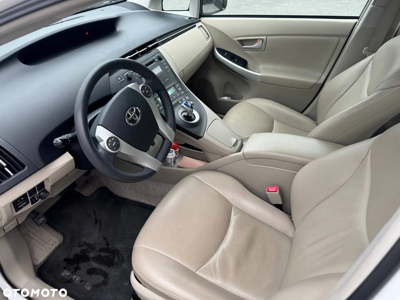 Toyota Prius - 16