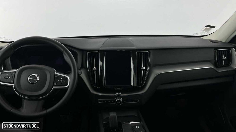 Volvo XC 60 2.0 B4 Core - 3