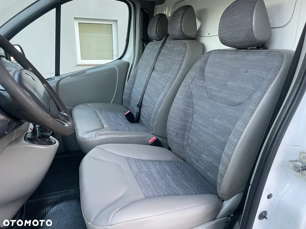 Renault Trafic - 14