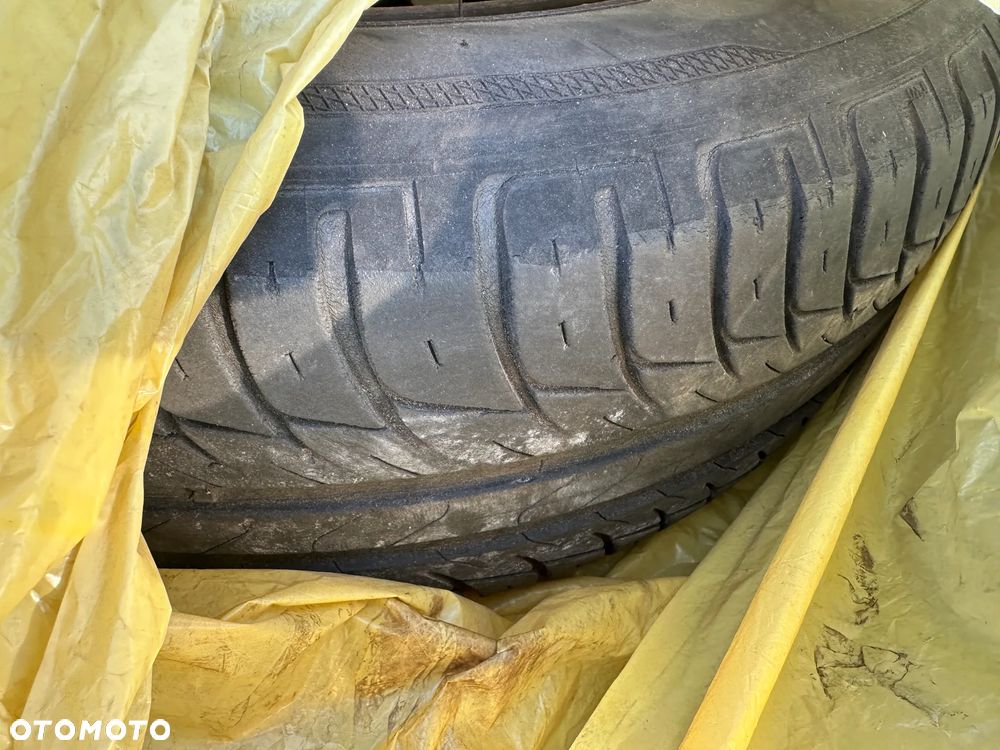 Mercedes-Benz Klasa E - 24