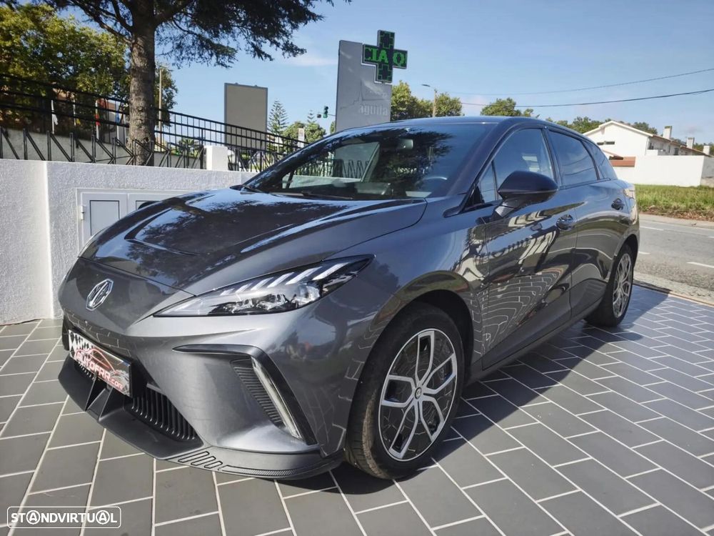 MG MG4 64 kWh Luxury - 27