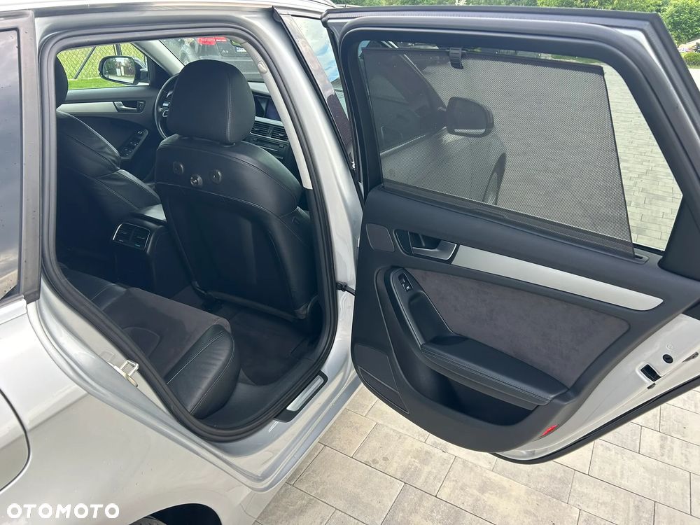 Audi A4 Avant 2.0 TDI DPF - 12