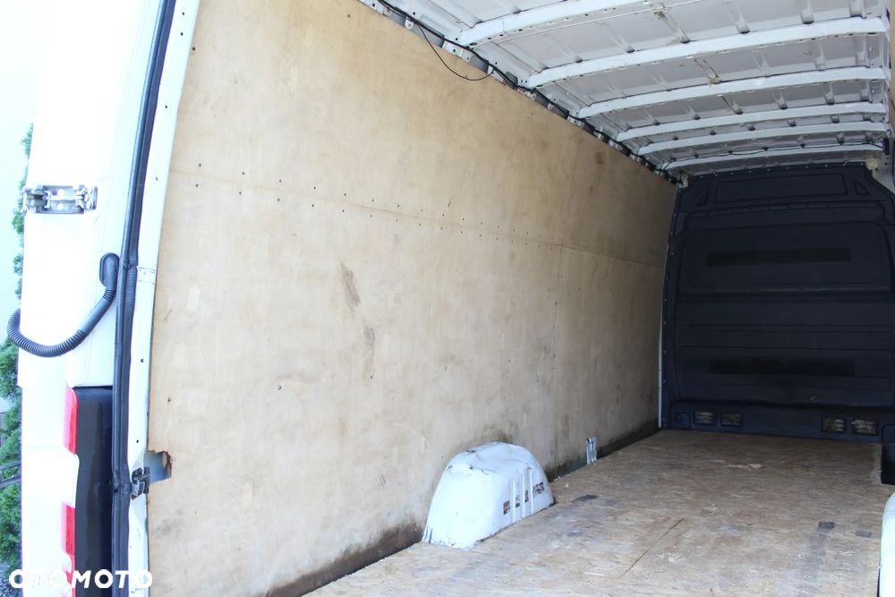 Mercedes-Benz Sprinter - 15