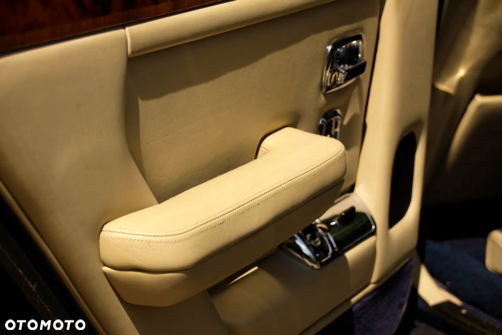 Rolls-Royce Silver Spirit - 18