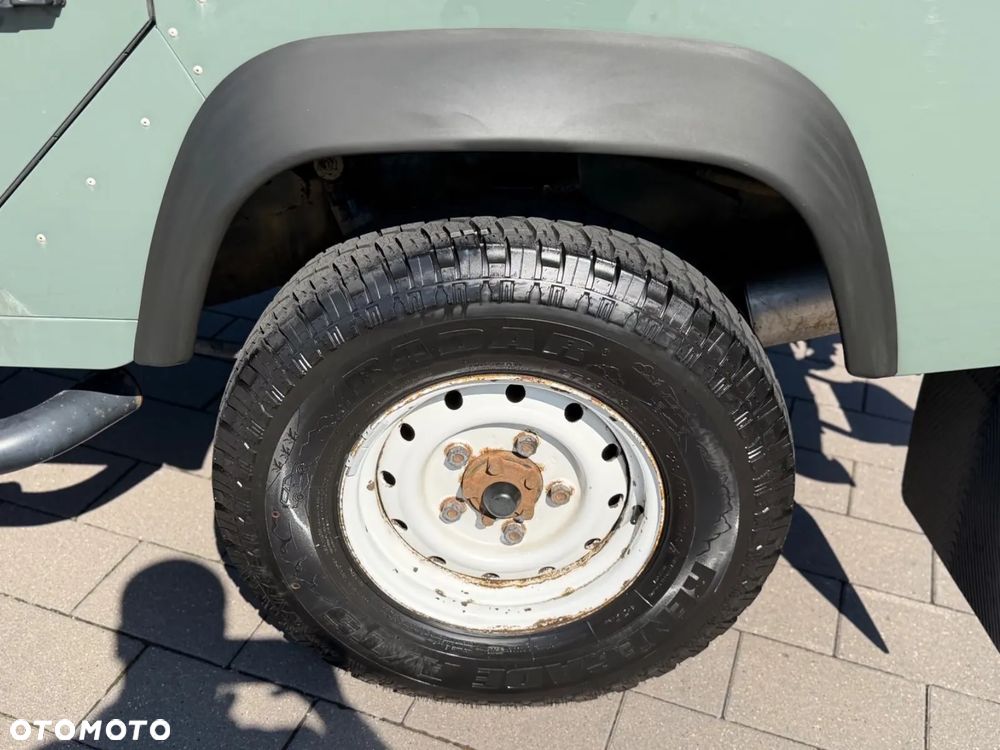 Land Rover Defender 2.2 TD4 E - 35