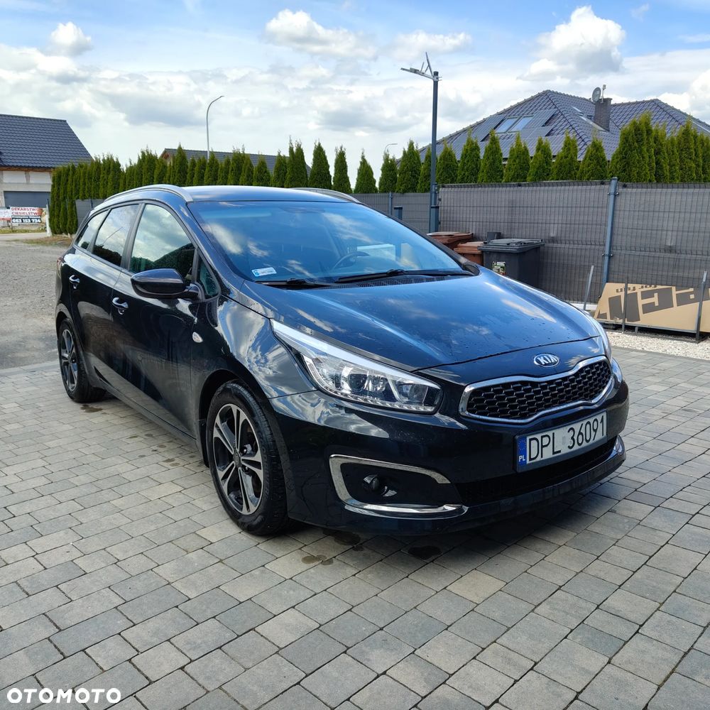 Kia Ceed 1.6 GDI Smart Plus - 1