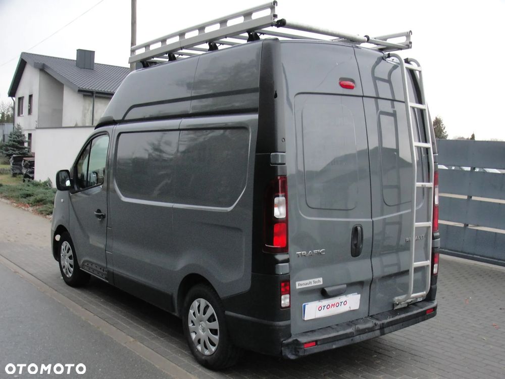 Renault Trafic - 2