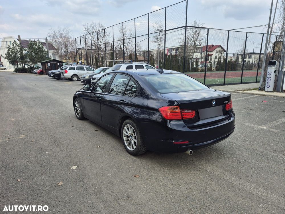 BMW Seria 3 318d Aut. - 9