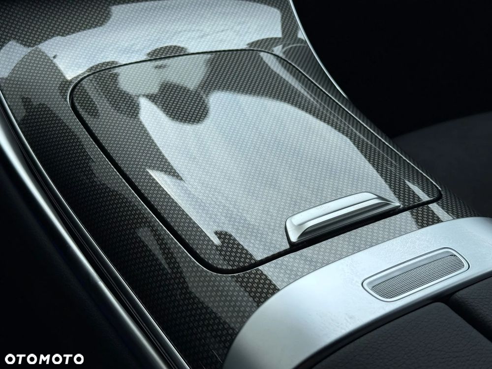 Mercedes-Benz GLC - 14