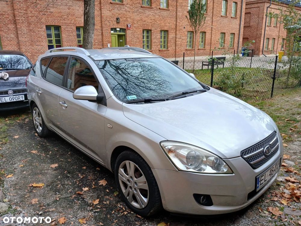 Kia Ceed - 1