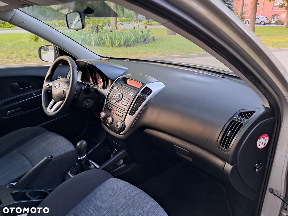 Kia Ceed 1.4 M - 13