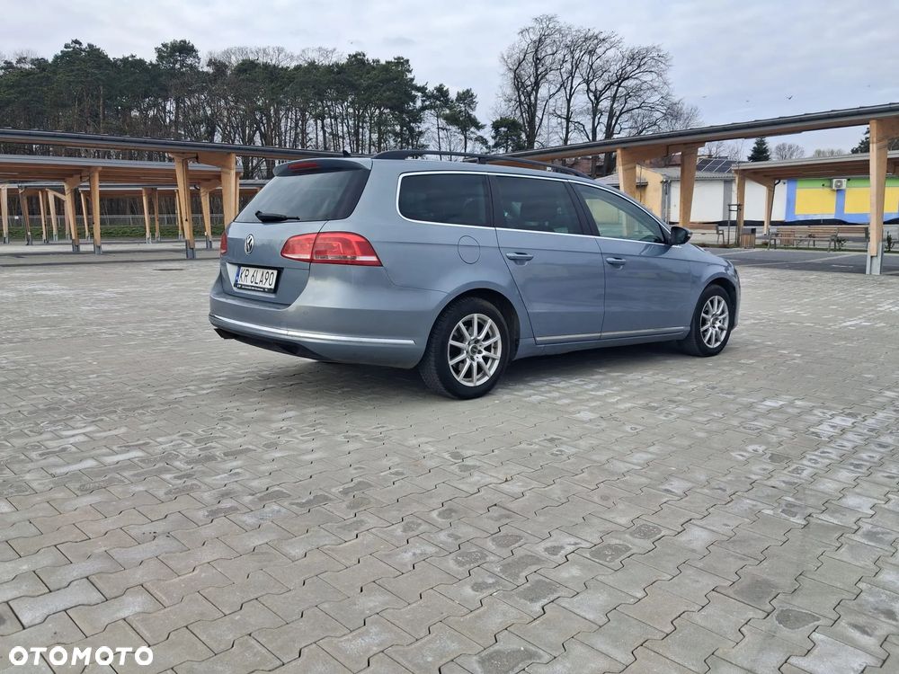 Volkswagen Passat 2.0 TDI DSG Comfortline - 3