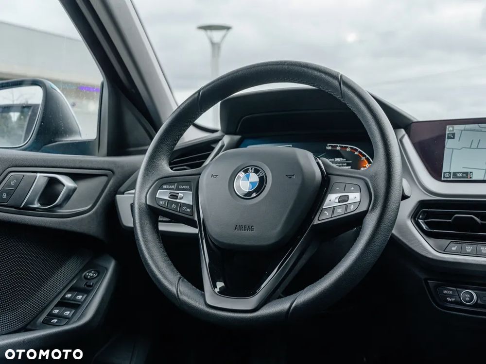 BMW Seria 1 118i Advantage - 9