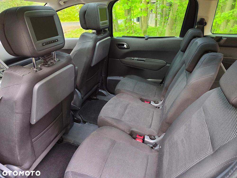 Peugeot 5008 HDI FAP 150 Family - 29