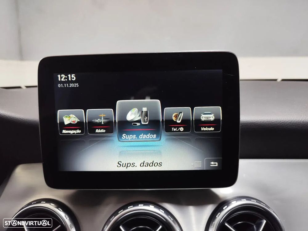 Mercedes-Benz GLA 180 7G-DCT UrbanStyle Edition - 16