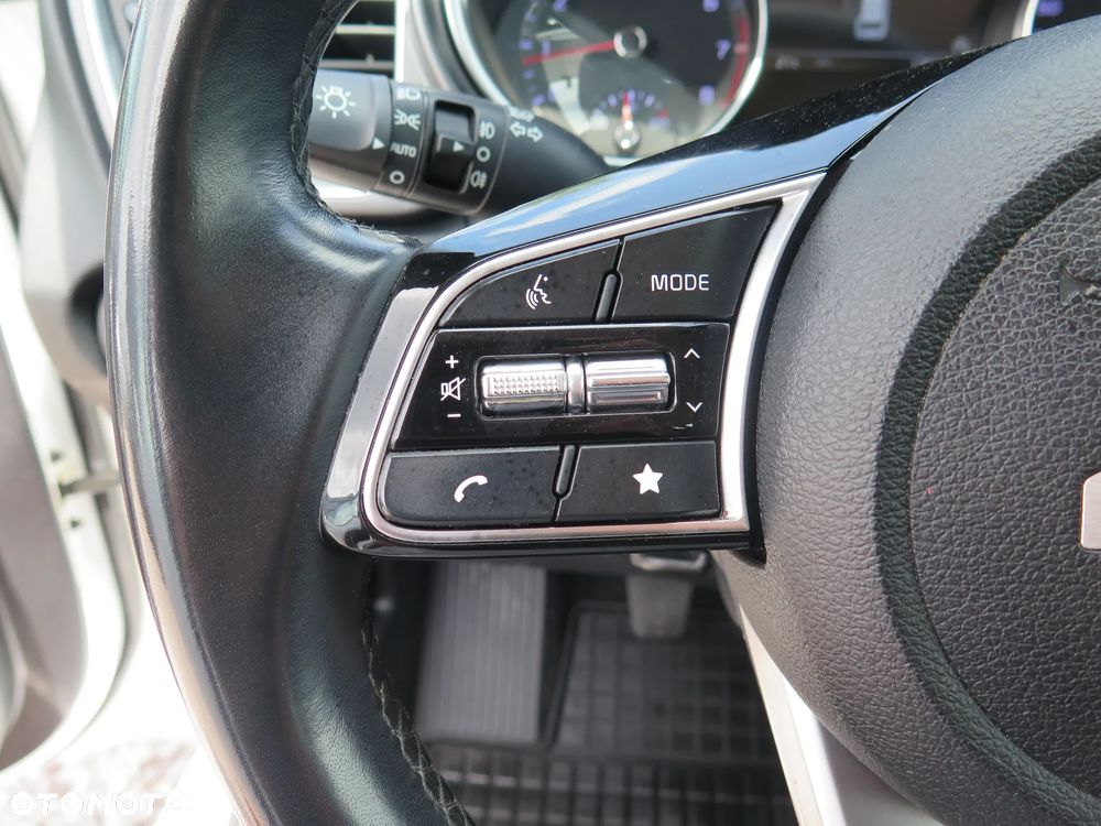 Kia Ceed 1.5 T-GDI M - 17