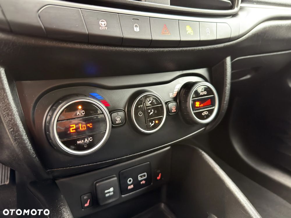 Fiat Tipo 1.6 MultiJet 16v Sport - 30