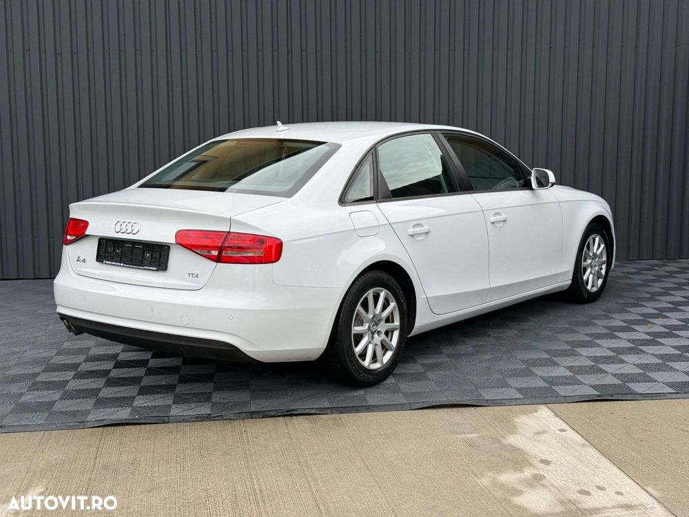 Audi A4 Limuzina - 5
