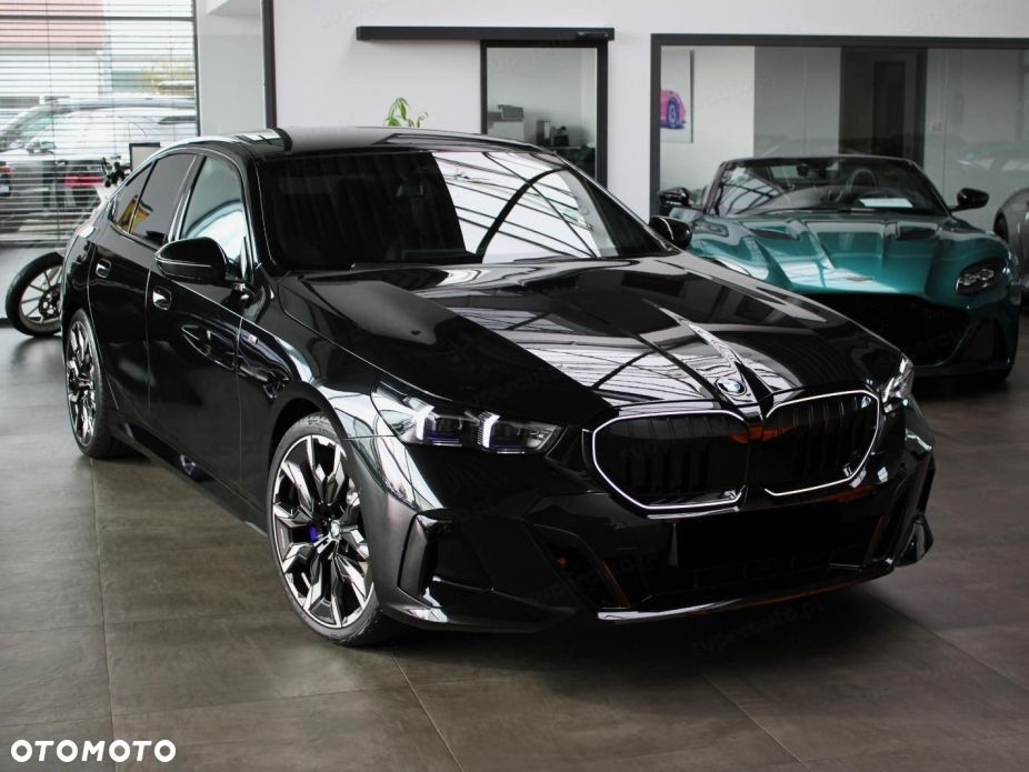 BMW Seria 5 520d xDrive mHEV M Sport - 8
