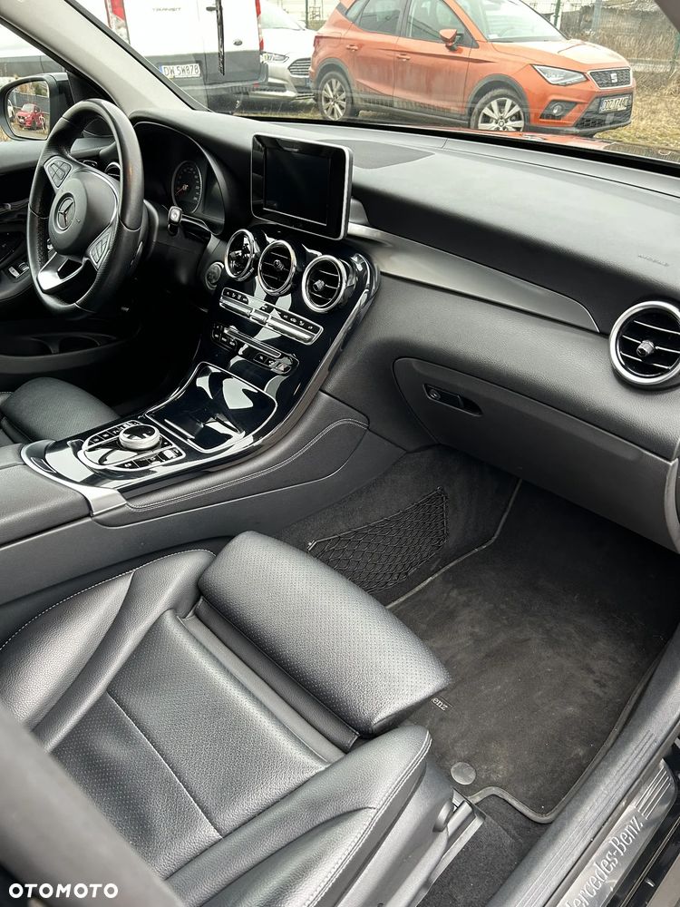 Mercedes-Benz GLC - 6