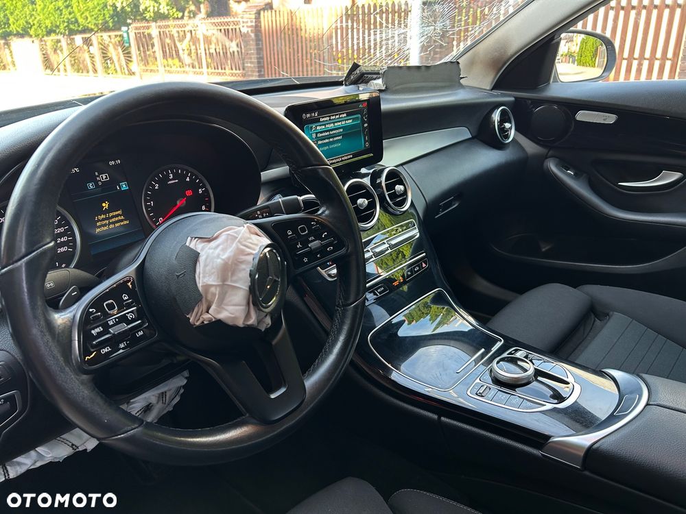 Mercedes-Benz Klasa C 220 d 9G-TRONIC - 16
