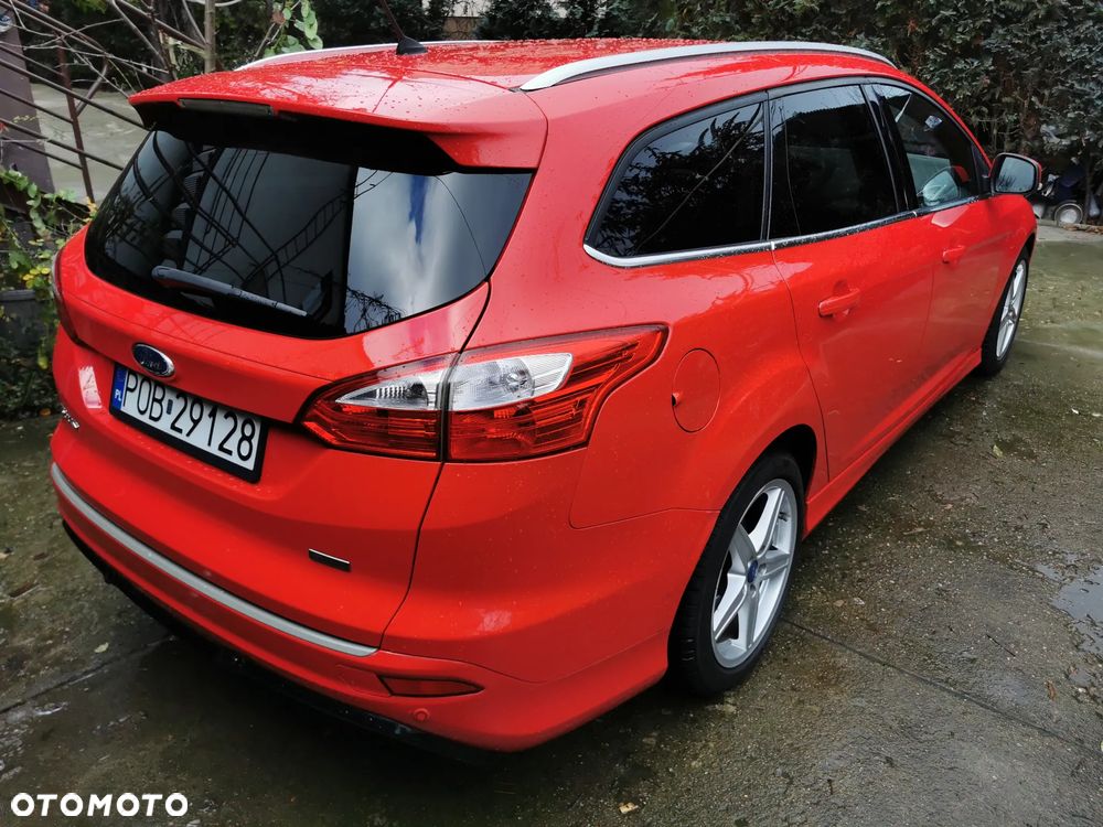 Ford Focus SW 1.0 EcoBoost S&S Titanium - 6