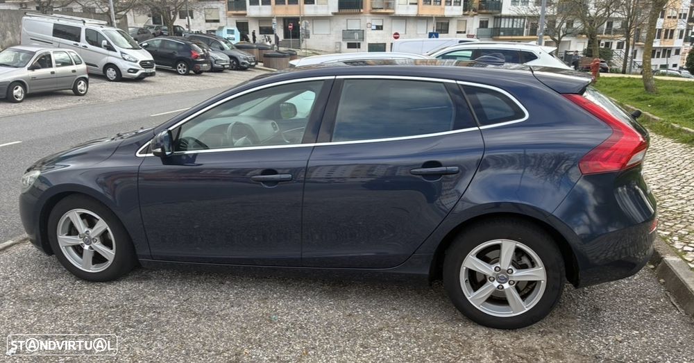 Volvo V40 - 2