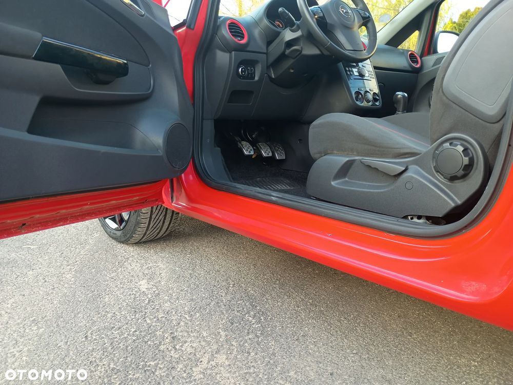 Opel Corsa 1.4 16V Sport - 25