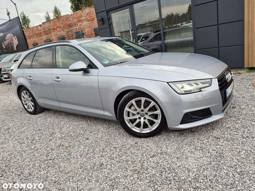 Audi A4 Avant 2.0 TDI ultra S tronic design - 17