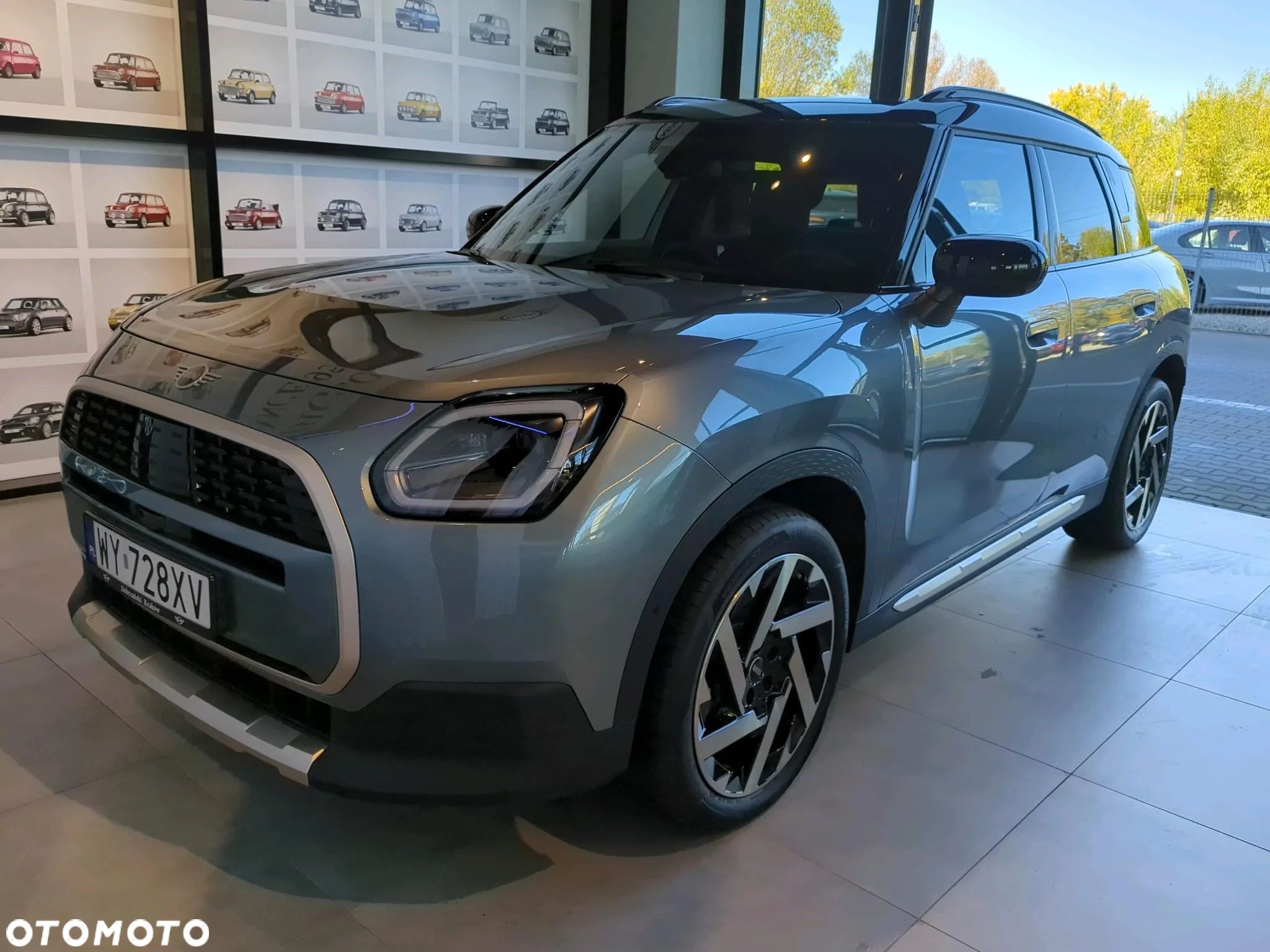 MINI Countryman C mHEV Favoured Trim - 1
