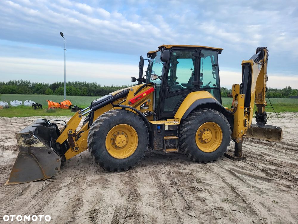 Caterpillar 444 F2 - 1